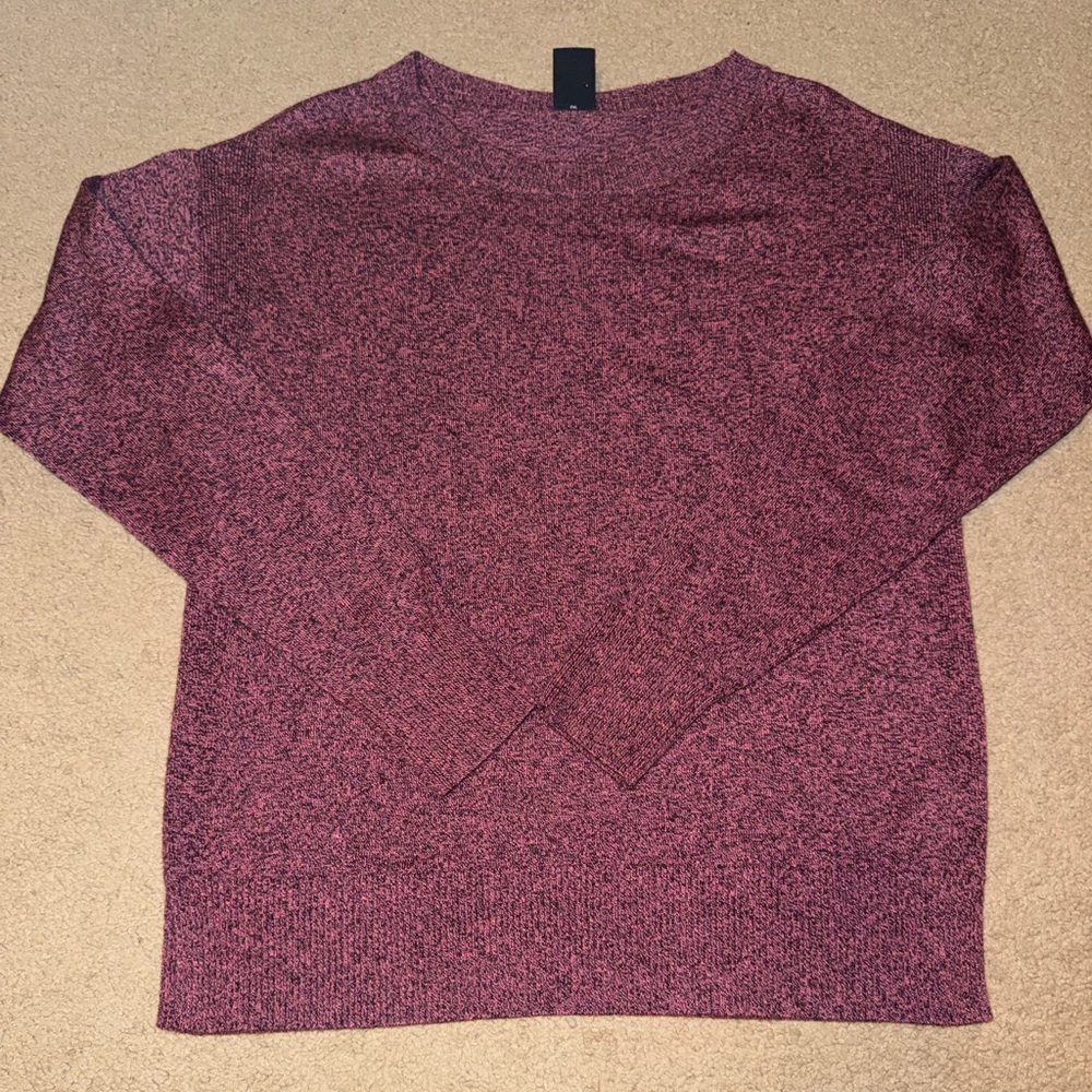 Gap sweater